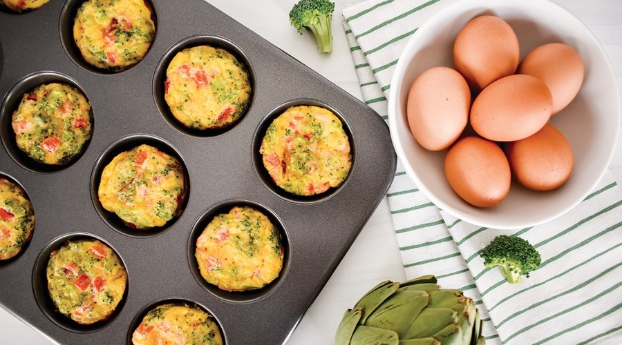 Healthy-Artichoke,-Broccoli-&-Bacon-Egg-Cups-Landscape-72dpi-1